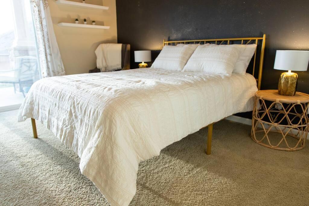 Sunserra Villa! Movie Room, Family Friendly, Bbqs, Pools, Free Golf! Quincy Exterior photo